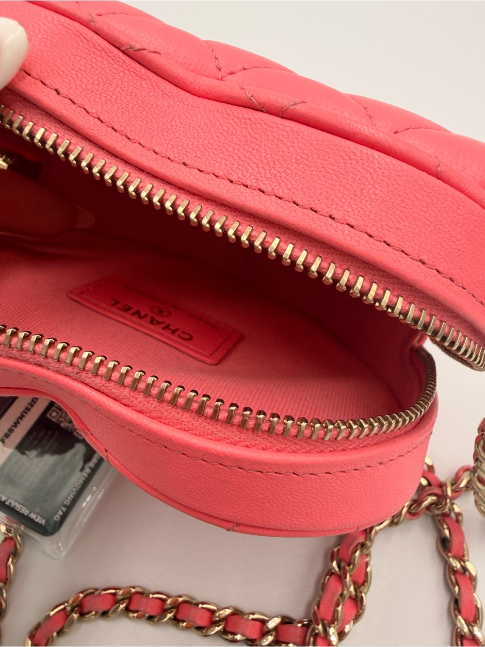 Chanel CC In Love Heart Bag Small Coral Pink Lambskin 22S - Picture 12 of 13